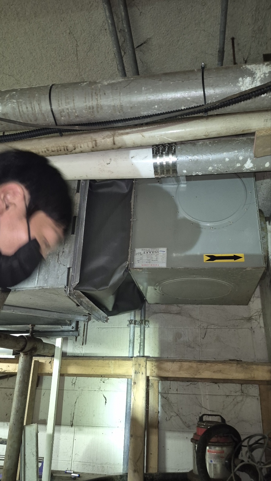 천장에서 물이 새요! 원인 파악부터 응급처치까지 완벽 대응 가이드