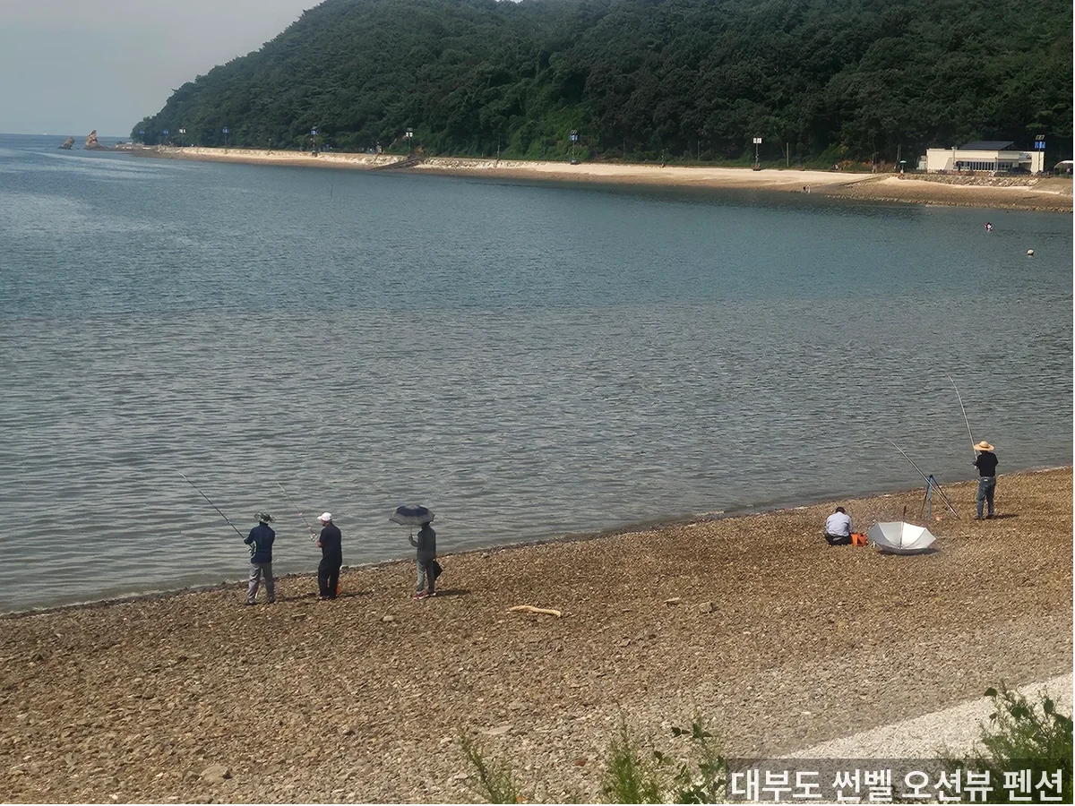 썬벨 오션뷰 펜션 바베큐 및 부대시설 공간