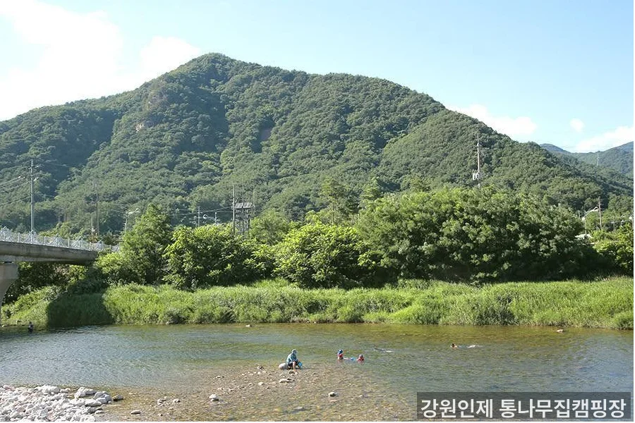 강원인제 통나무집캠핑장 계곡 주변 - 백담사 인근 계곡 캠핑