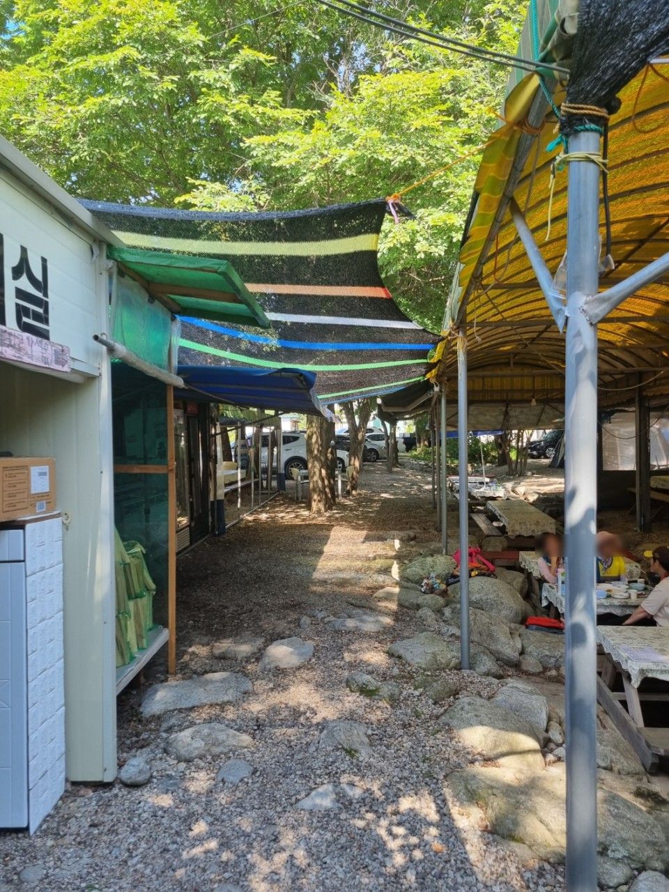 강원인제 통나무집캠핑장 시설 전경 - 강원도 계곡 캠핑장