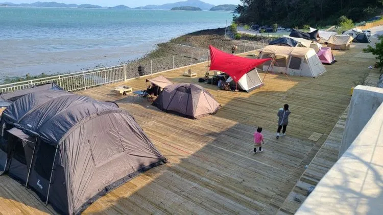 정남진 장흥 별빛밤바다 오토캠핑장 — 전남 장흥의 오토캠핑 · 카라반 전경