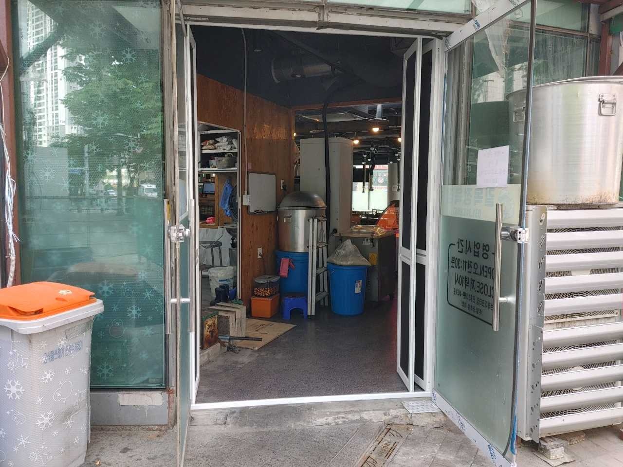 추락방지 방충망 시공 완벽 가이드 - 안전규격부터 설치까지 전문가 총정리