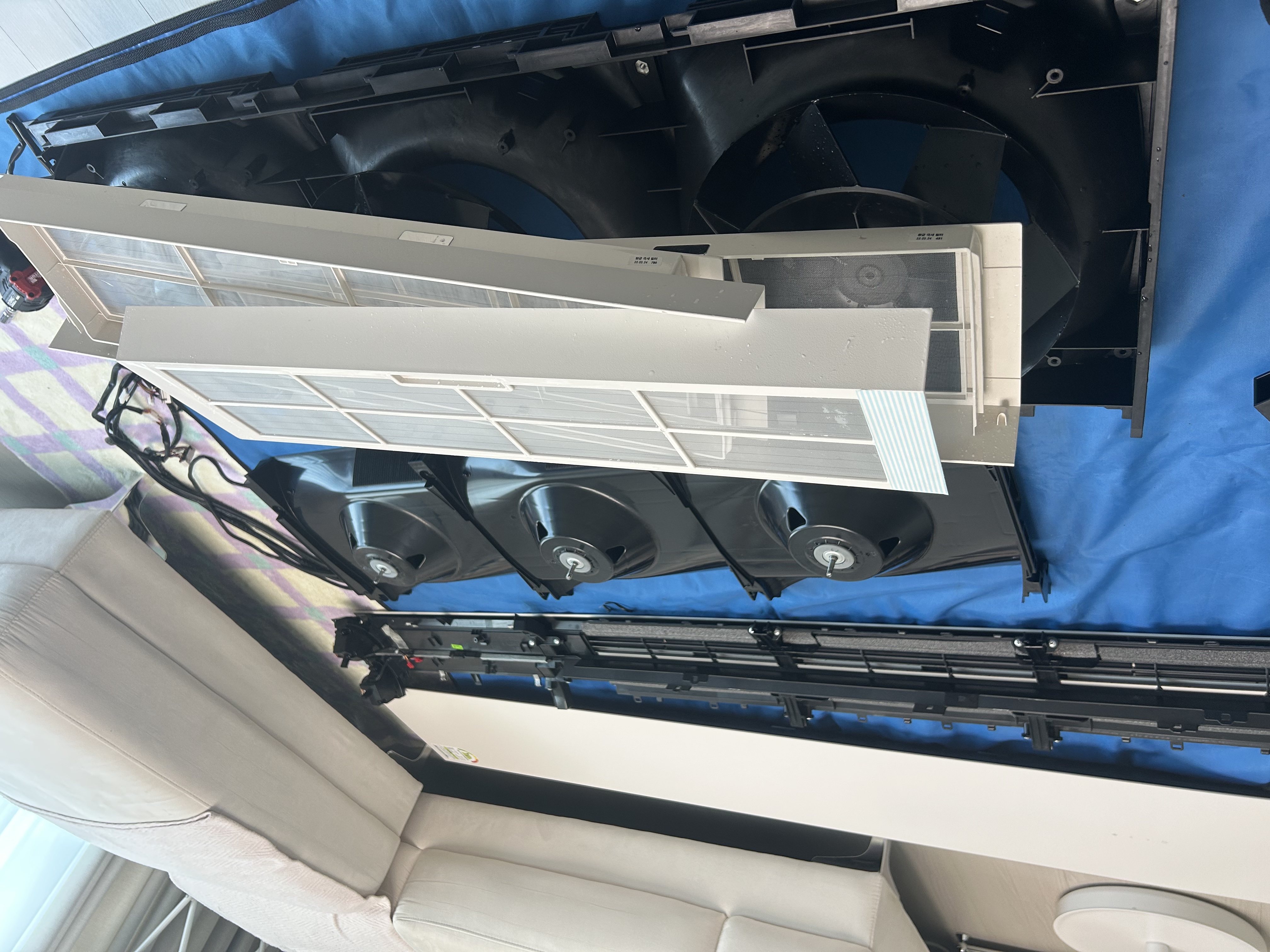 에어컨 내부청소 완벽 가이드 - 전문적인 분해청소 방법과 주의사항