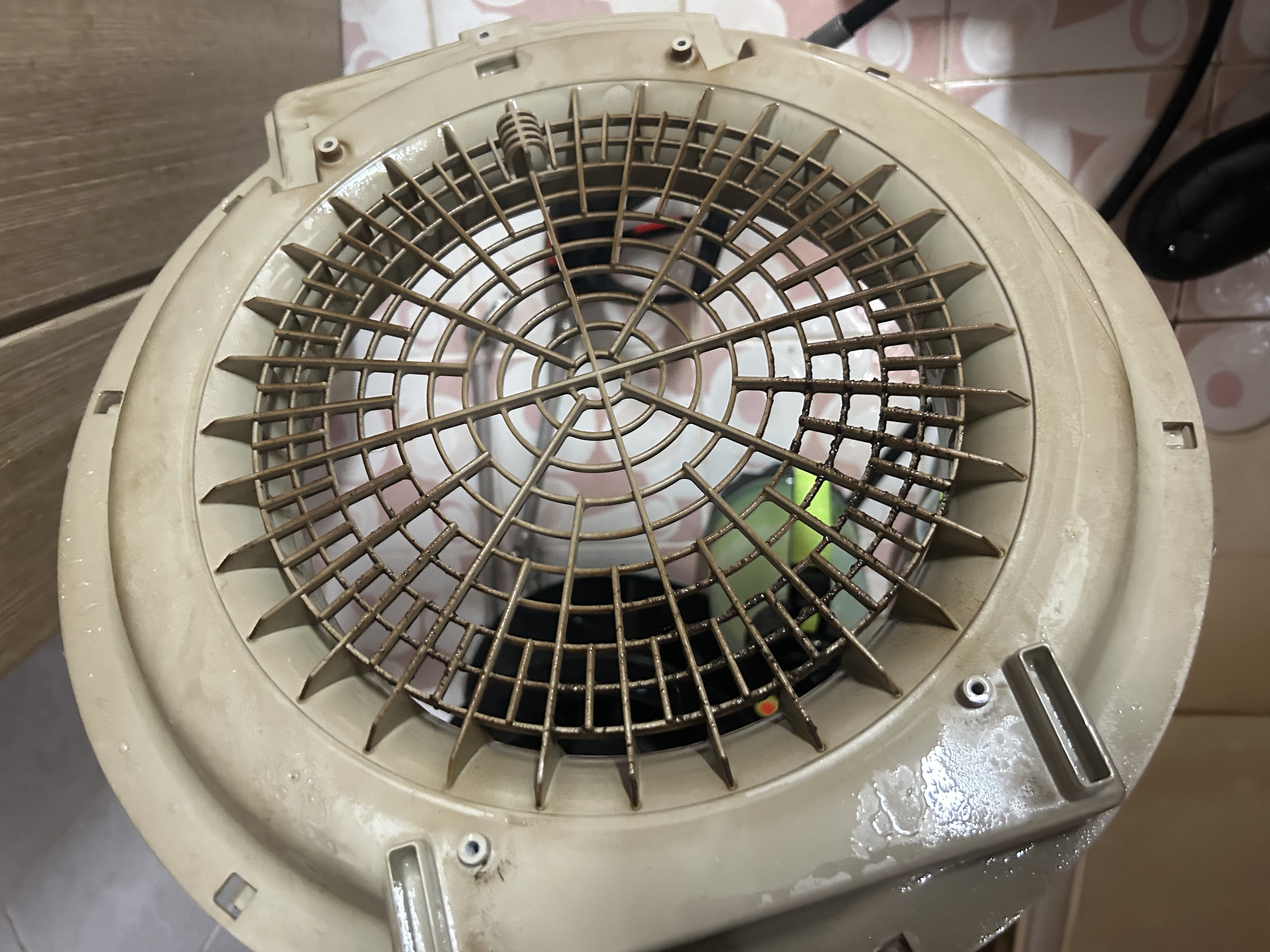 벽걸이 에어컨 청소 완벽 가이드 - 시공 방법부터 업체 선택까지