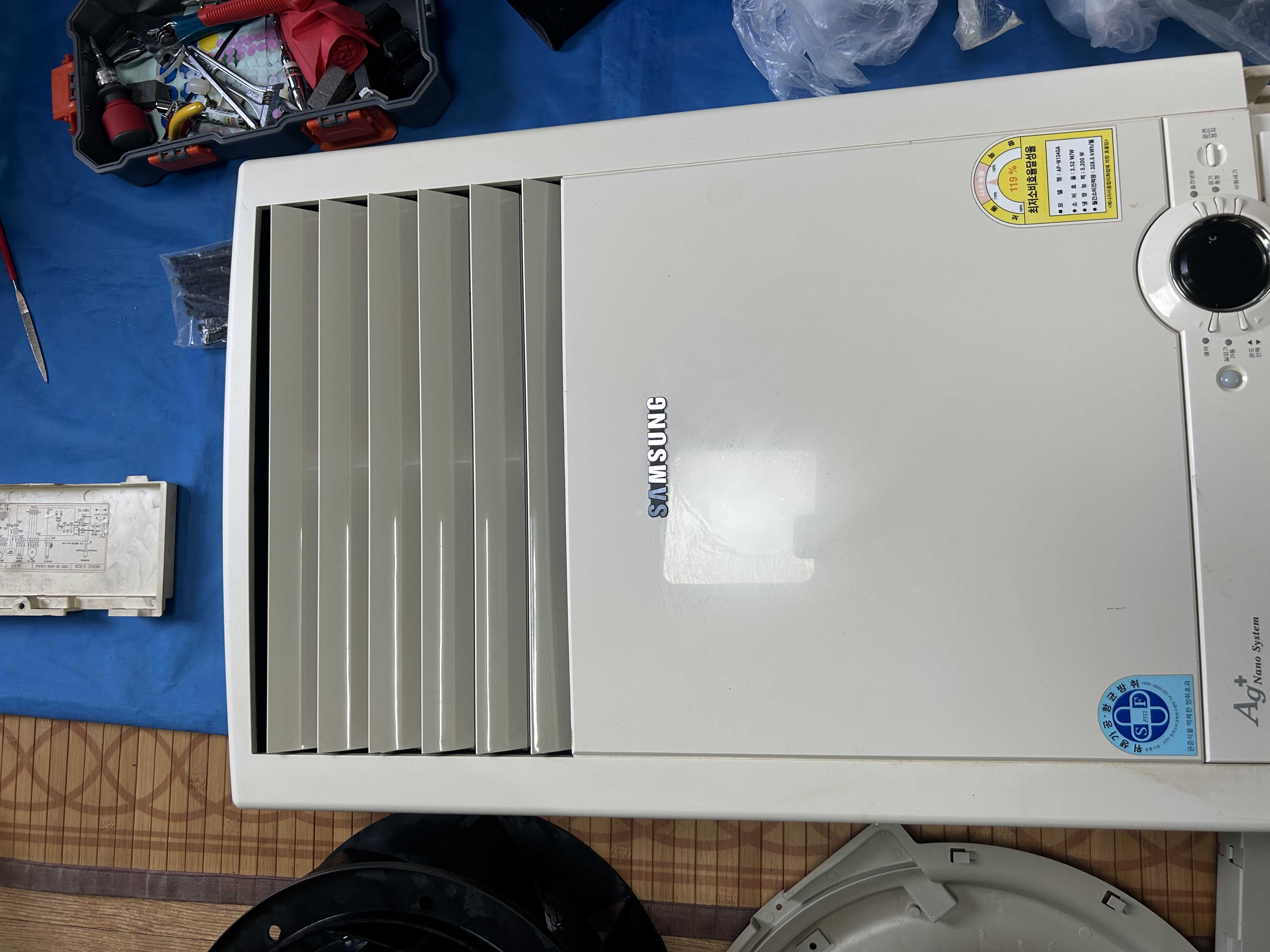 스탠드 에어컨 청소 완벽 가이드 - 분해부터 살균까지 전 과정 해부