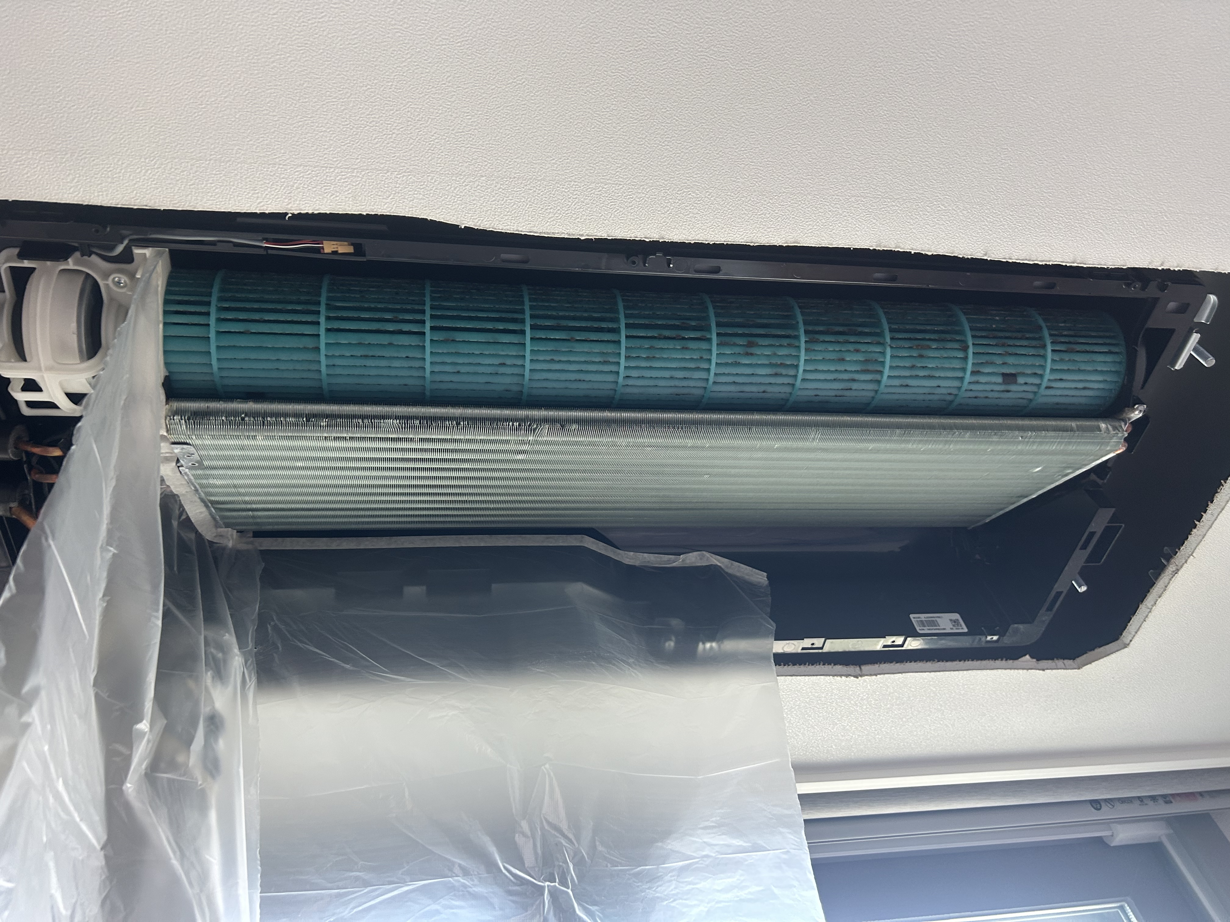 벽걸이에어컨 청소 완벽 가이드 - 분해청소부터 업체선택까지