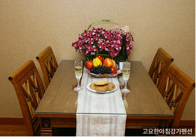펜션 전경 및 시설 사진 1
