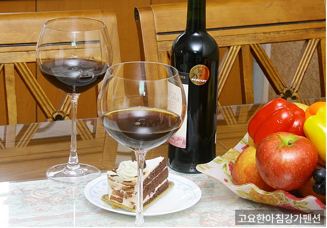 고요한아침강가펜션 시설 내부 — 펜션 내부 또는 부대시설 모습
