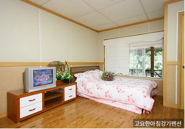 고요한아침강가펜션 외부 또는 마무리 전경 이미지