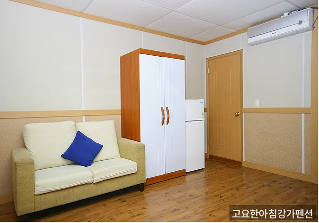 고요한아침강가펜션 공식 이미지 또는 외부 전경
